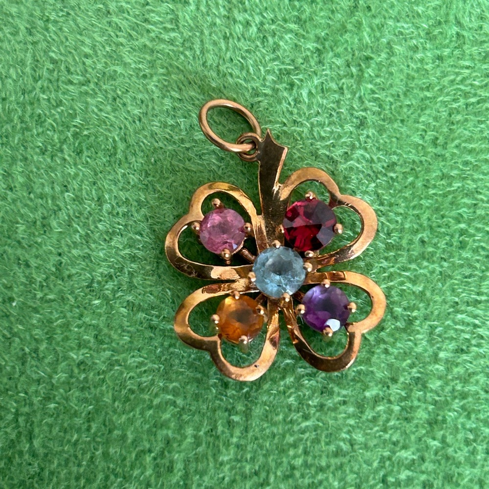 10K gold clover pendant with semi-precious stones
